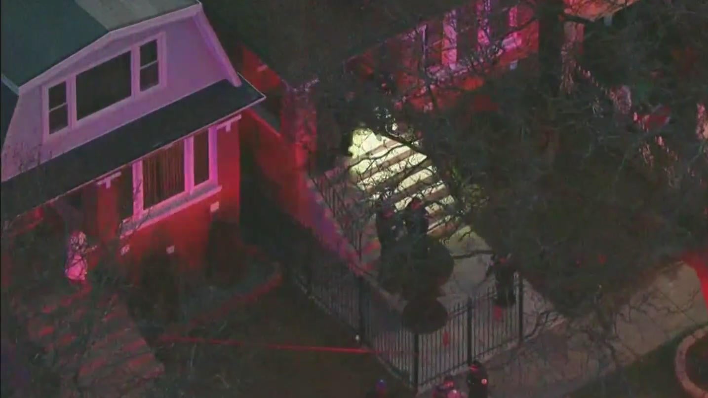 Man, boy killed in Southwest Side Chicago shooting - CBS Chicago