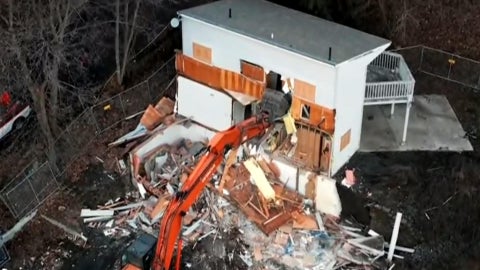 Idaho murders house being demolished despite objections from some family members - CBS News