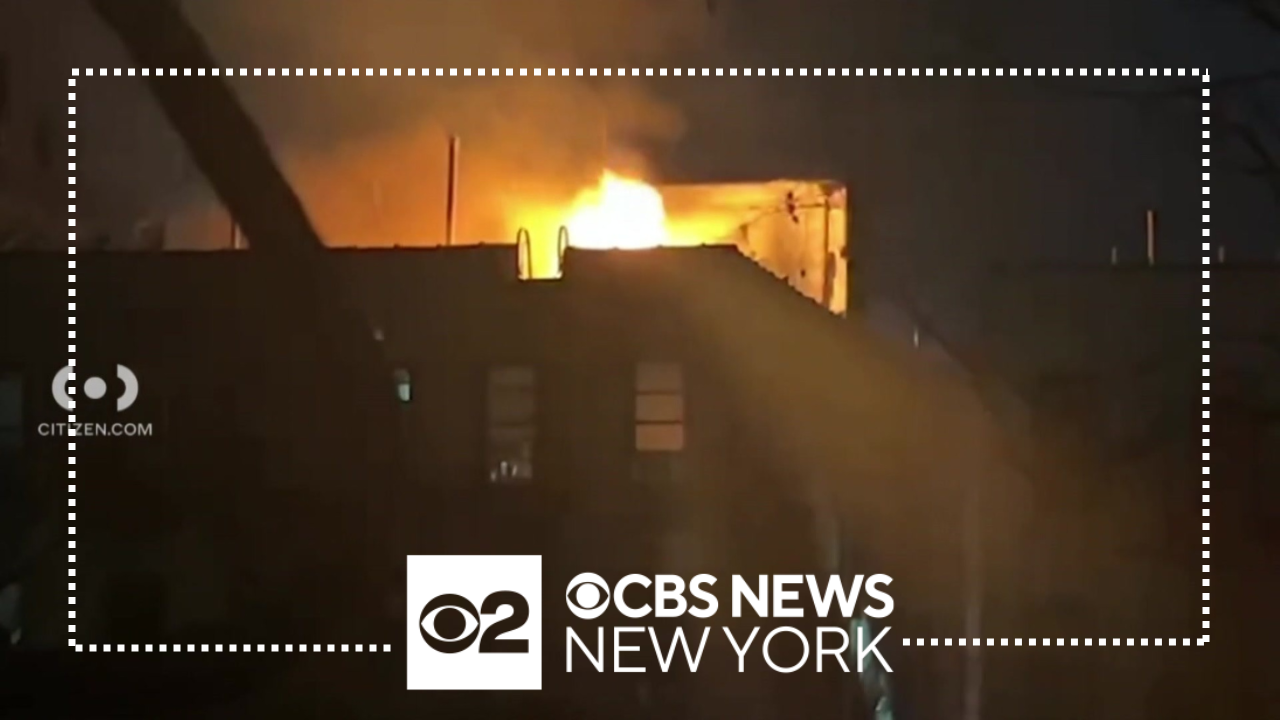 6 people hurt, dozens more displaced by late night fire in the Bronx ...