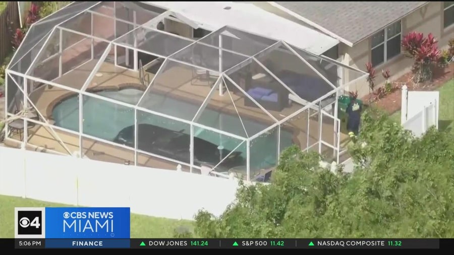 Vehicle ends up at the bottom of pool of Broward County home - CBS Miami