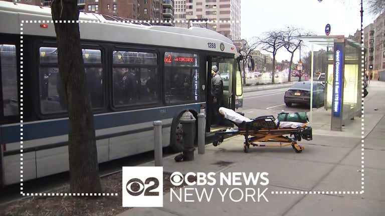 Police searching for 3 people after subway rider killed in the Bronx ...