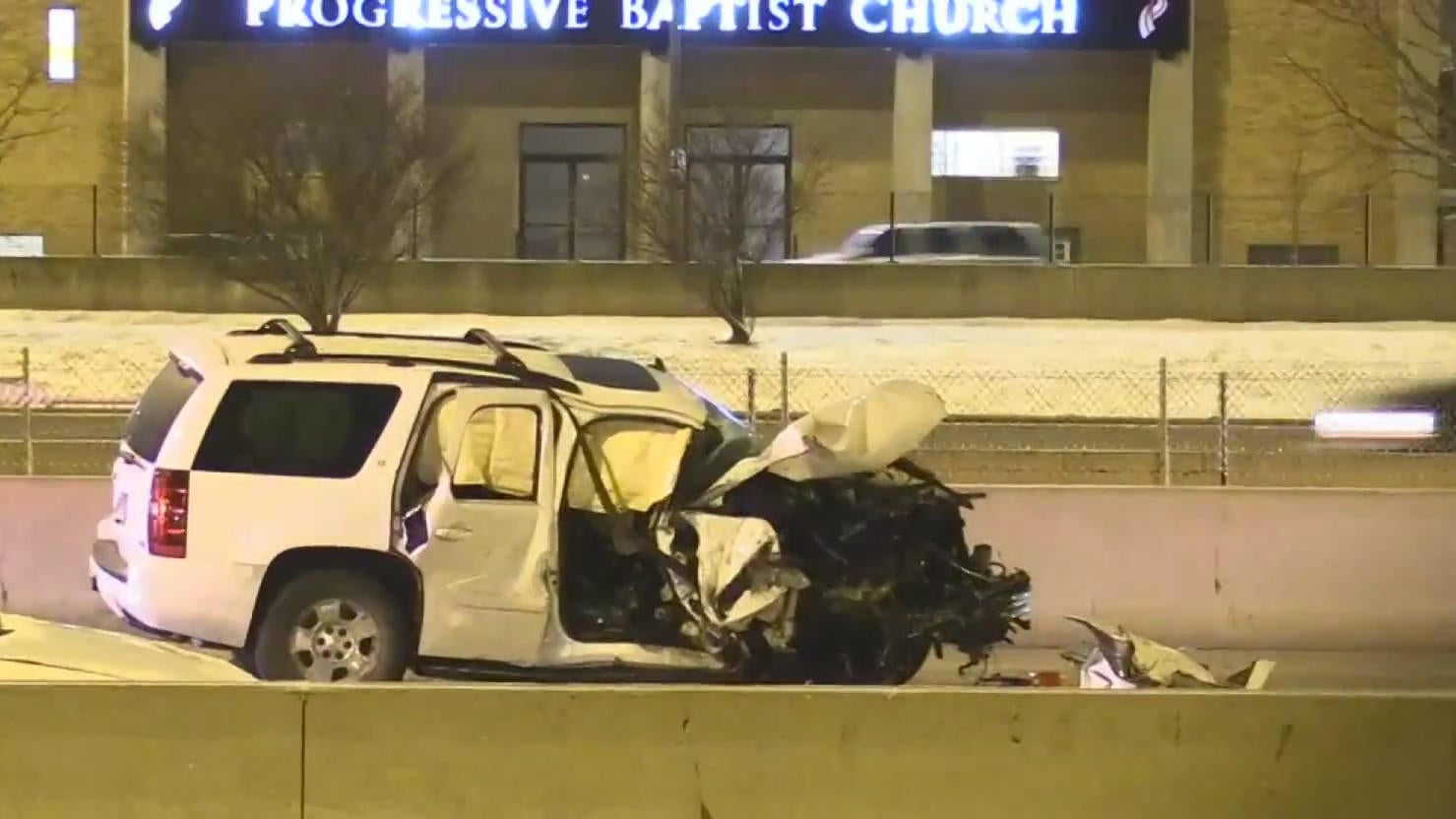 1 killed in crash involving IDOT truck on northbound Dan Ryan - CBS Chicago
