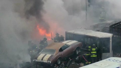 Fire rages in junkyard on Chicago's West Side - CBS Chicago