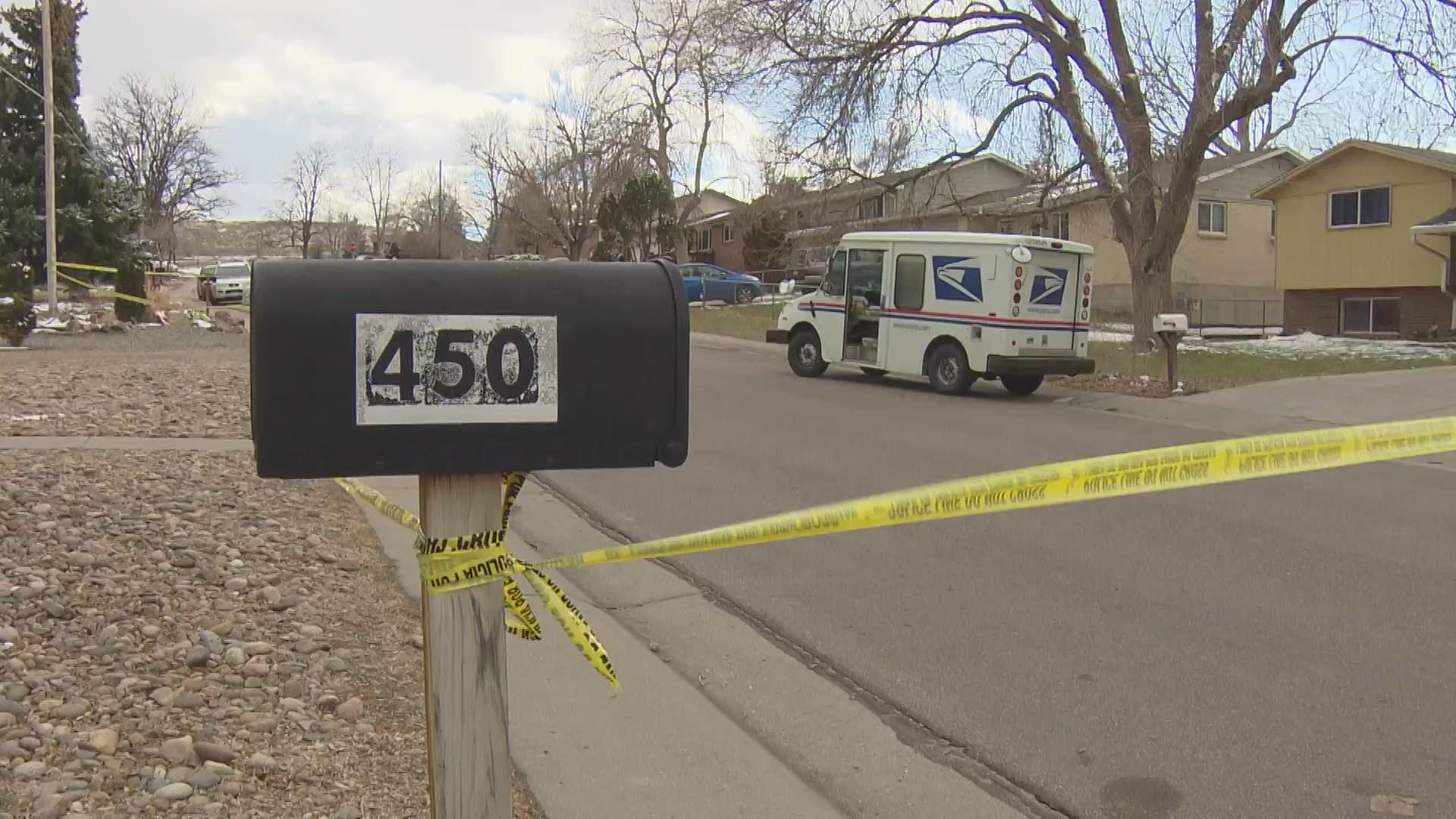 2 USPS letter carriers robbed at gunpoint in Denver's Montbello ...
