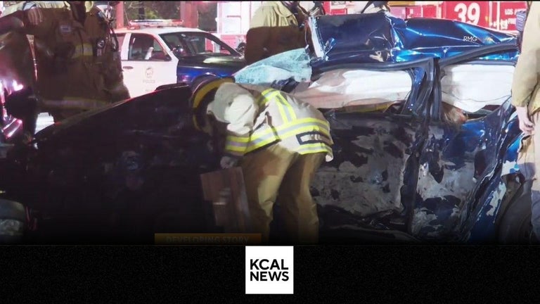 Woman killed in grisly two-car crash in North Hollywood - CBS Los Angeles