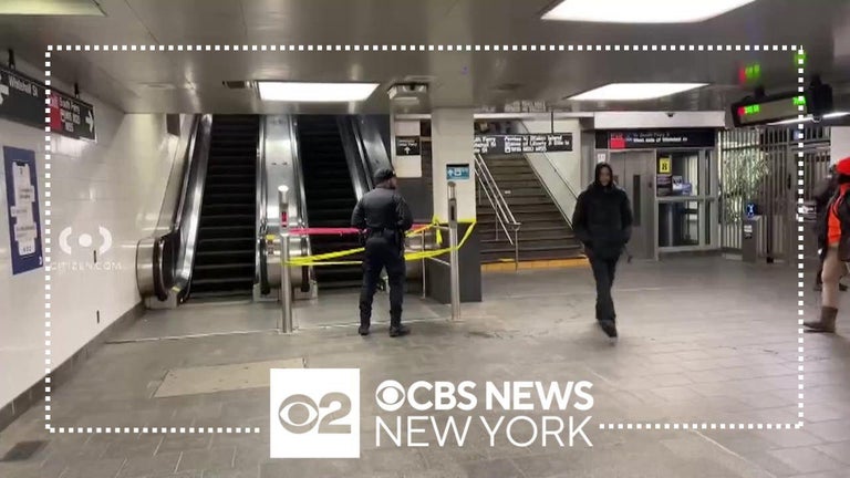 Woman slashed on subway escalator in Lower Manhattan - CBS New York