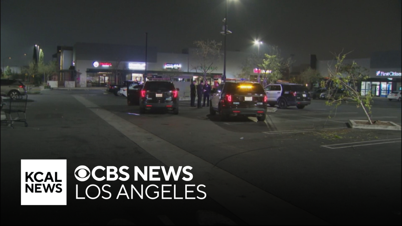 Teen killed after gun battle at South LA strip mall - CBS Los Angeles