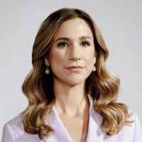 Caitlin  Huey-Burns