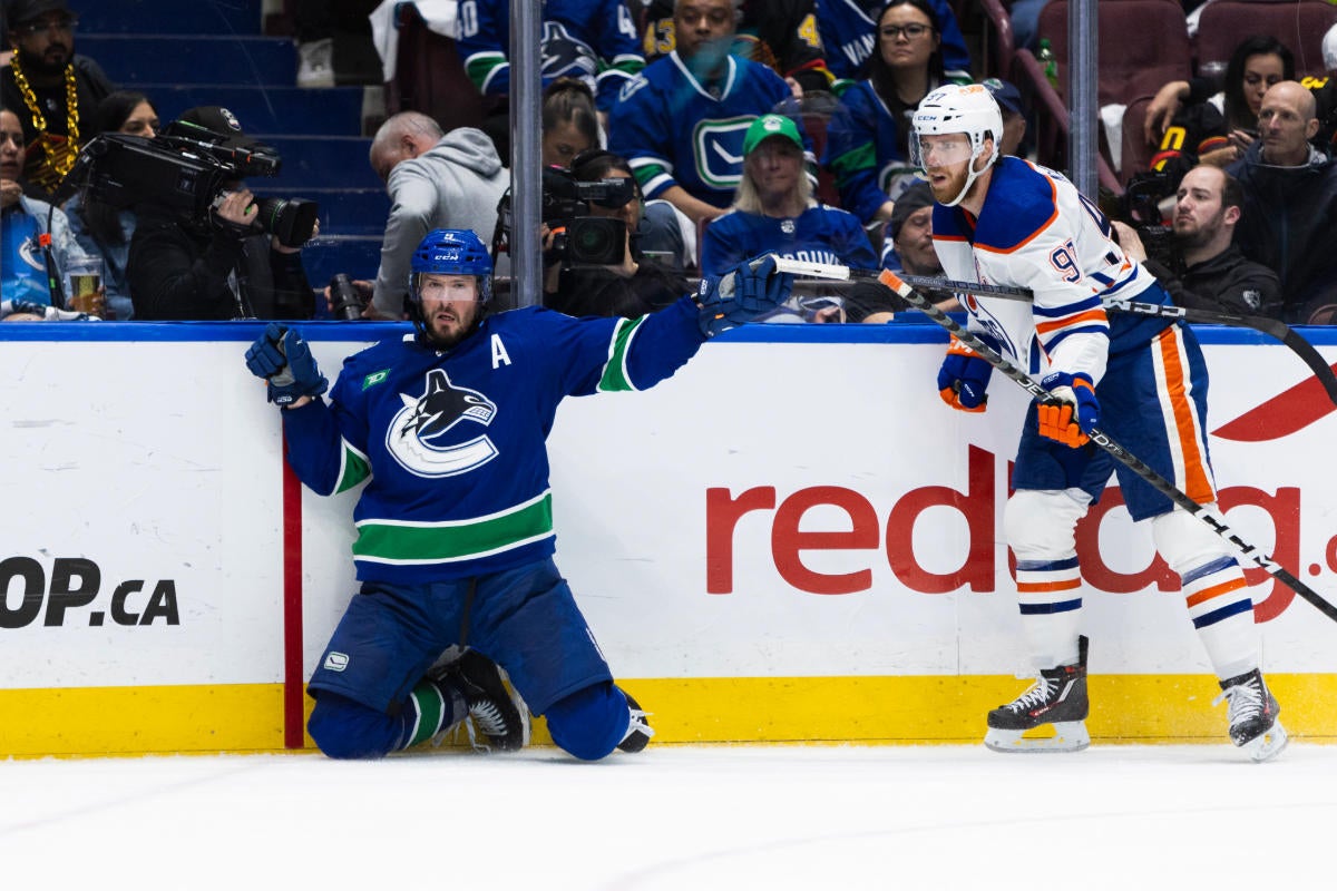How to watch the Vancouver Canucks vs. Edmonton Oilers NHL Playoffs game: Game 6 livestream options, more 1 gettyimages-2152836774-1.jpg