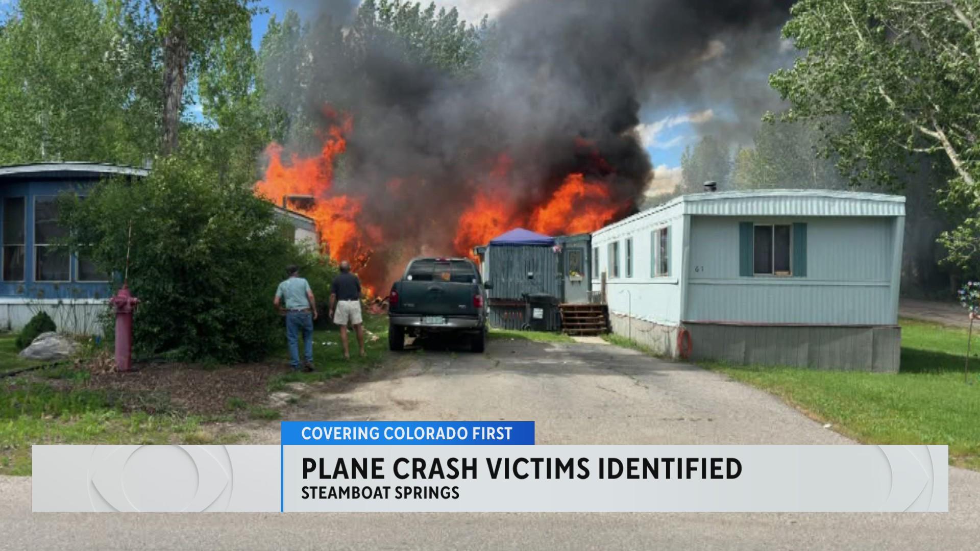 Pilot and passenger of small plane that crashed into mobile homes in ...