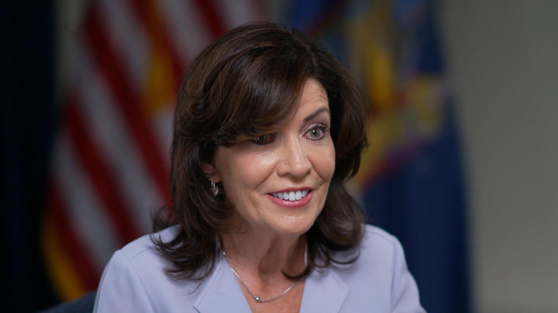 New York Gov. Kathy Hochul signs bill targeting addictive social media ...