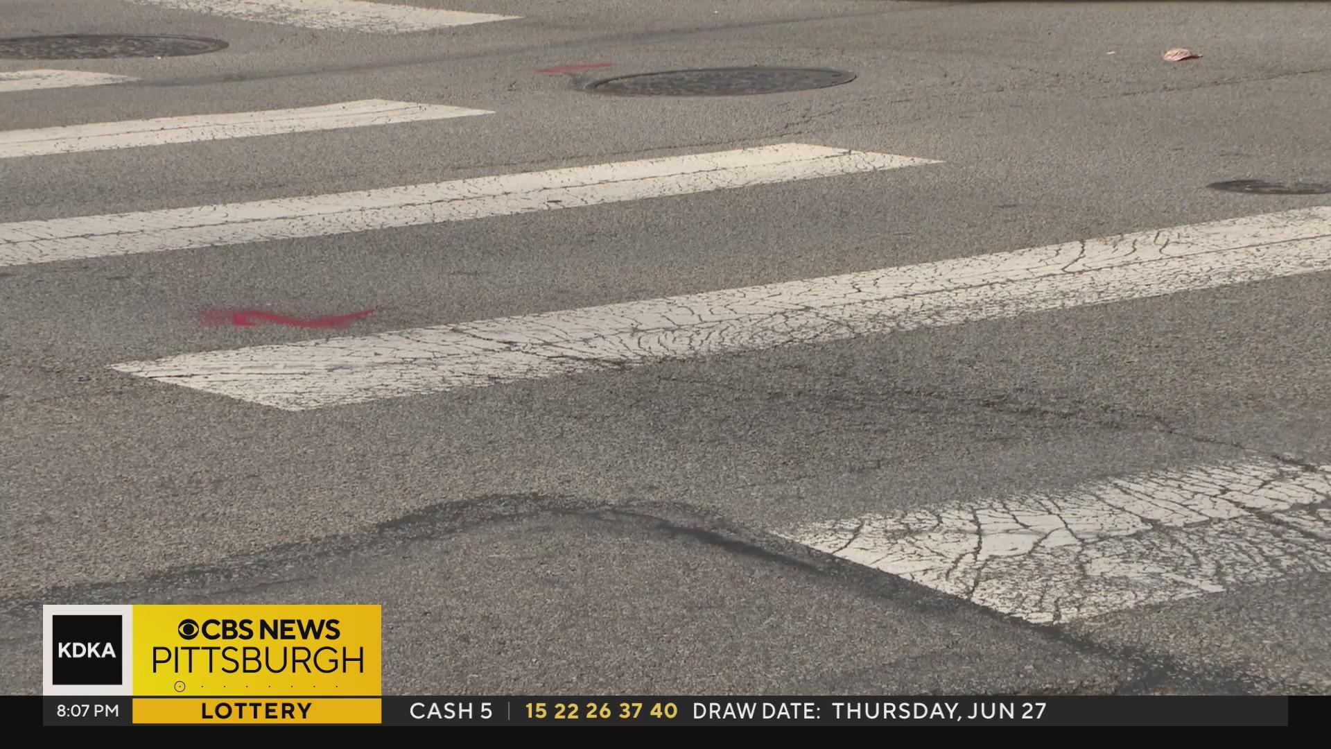 73-year-old man attacked by stranger in Downtown Pittsburgh - CBS ...