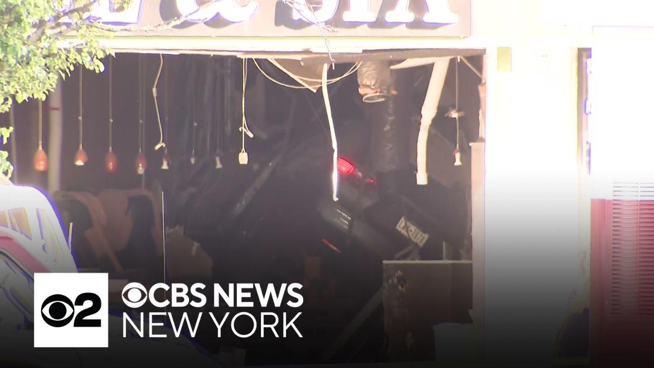 At least 4 killed, 9 injured when vehicle crashes into nail salon in(01)