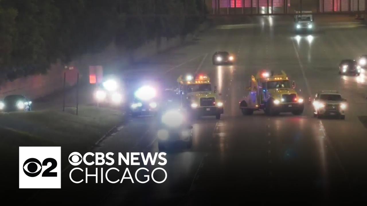 Two separate shootings reported on Chicago expressways overnight - CBS ...