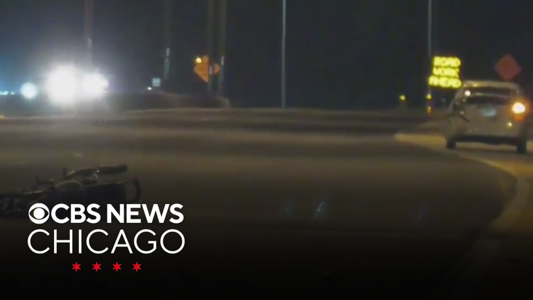 Motorcyclist killed in fiery crash on Chicago expressway - CBS Chicago