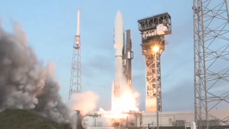 Atlas 5 rocket blasts off on milestone U.S. Space Force mission - CBS News