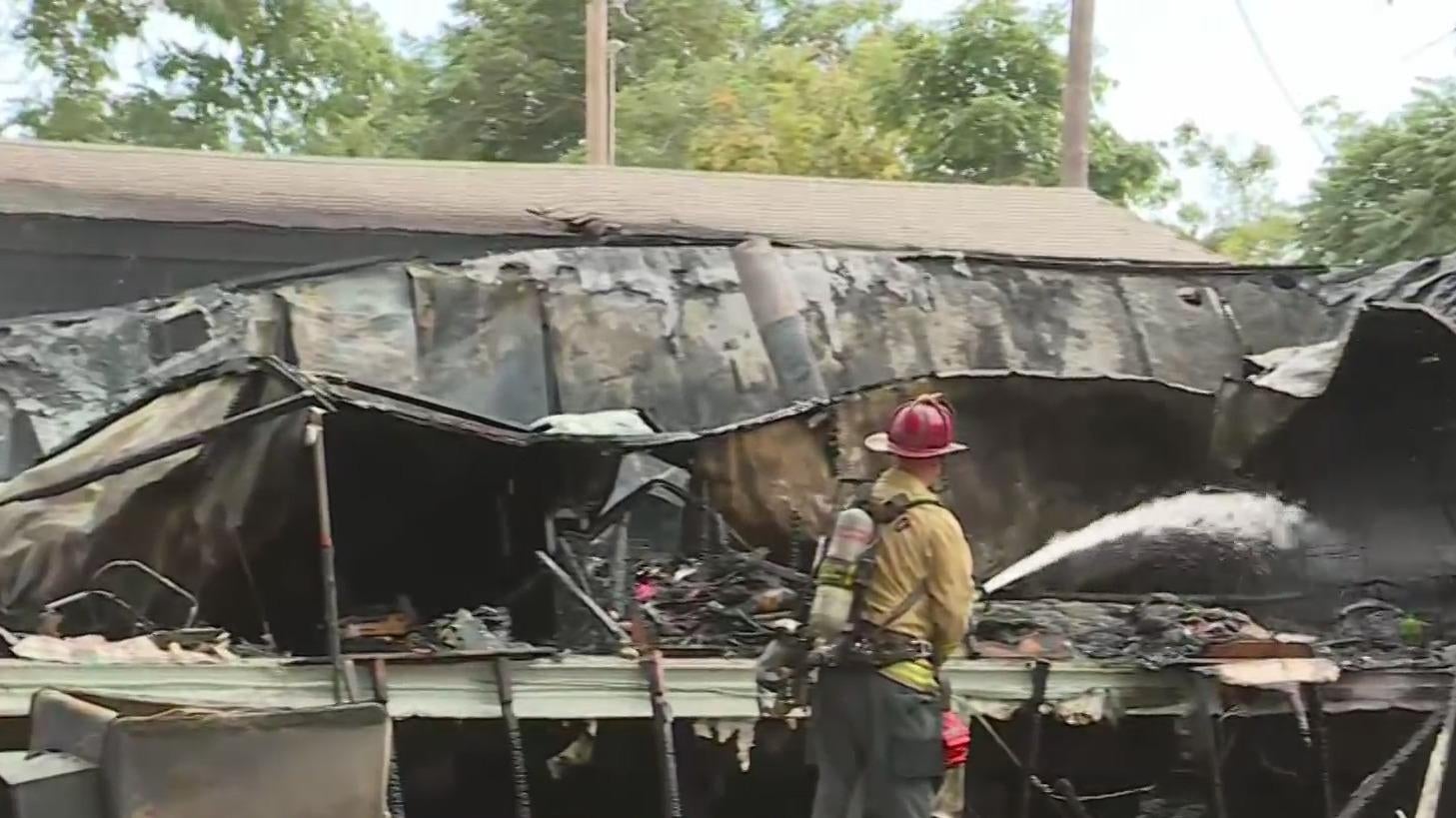 Fire at Modesto mobile home park destroys 5 trailers, damages house ...
