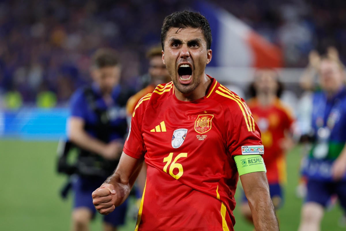 Premier League soccer is back! Here's how to watch today's game, 2024-5 season info, more 1 gettyimages-2160760765-1.jpg