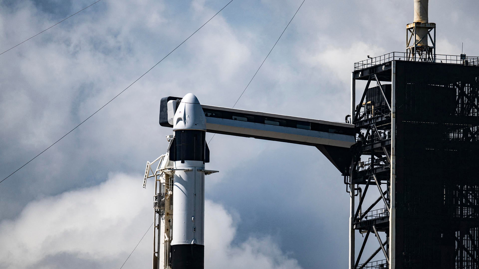 SpaceX again delays launch of Polaris Dawn, record-setting