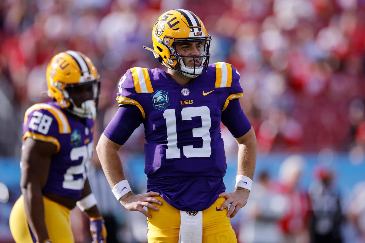 How to watch the USC vs. LSU NCAA college football game today: Livestream options, more 1 gettyimages-1963649372-1.jpg