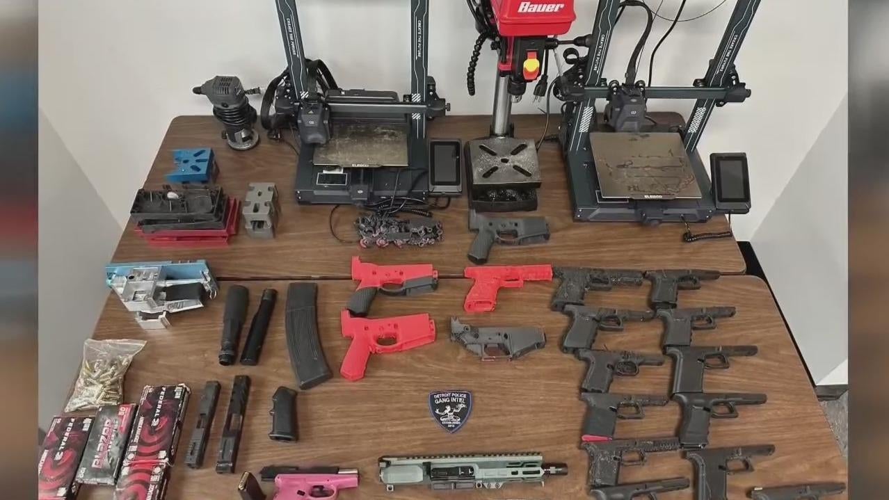 Teen arrested after Detroit raid uncovers illegal 3D-printed gun ...