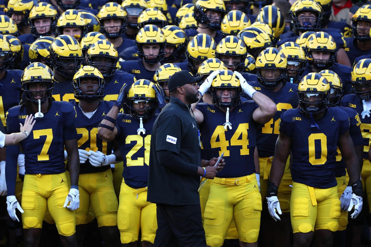 How to watch the Texas vs. Michigan NCAA college football game today: Livestream options, more 1 gettyimages-2169664390-1.jpg