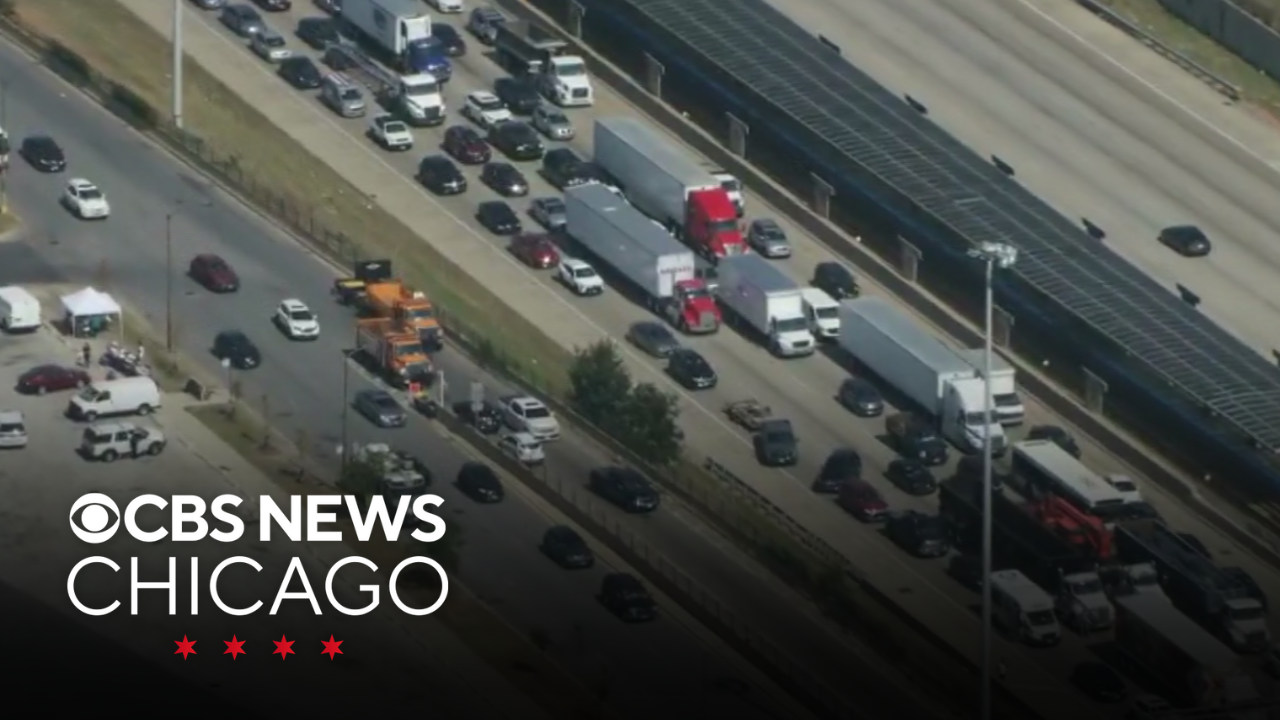 Outbound lanes shut down on Dan Ryan Expressway at 91st Street in ...