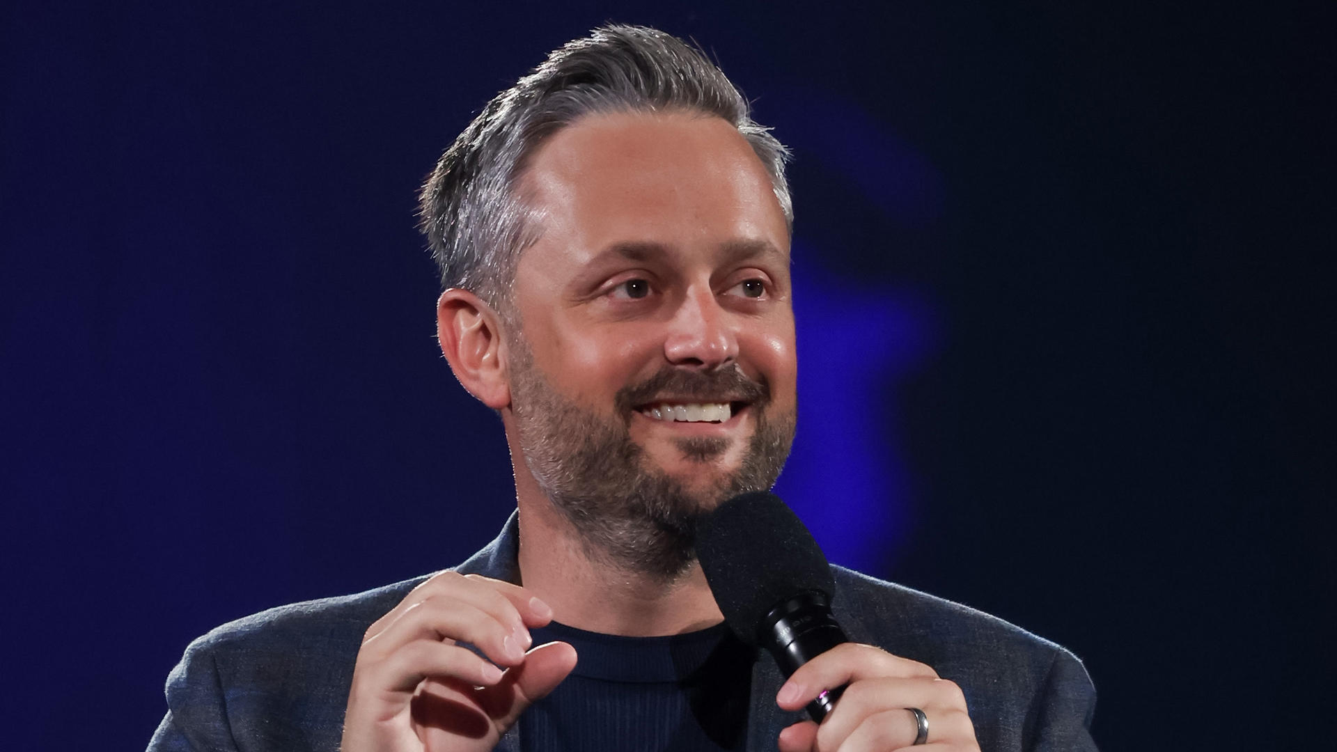 nate-bargatze.jpg 