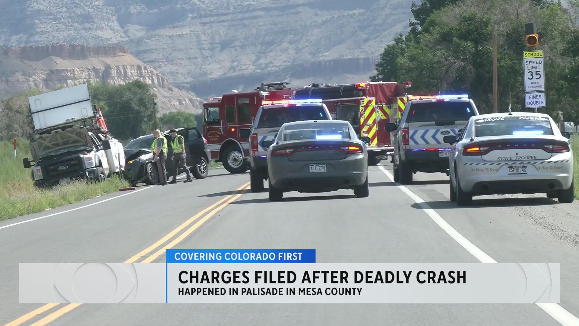 Suspect arrested after triple fatal crash in Colorado - CBS Colorado