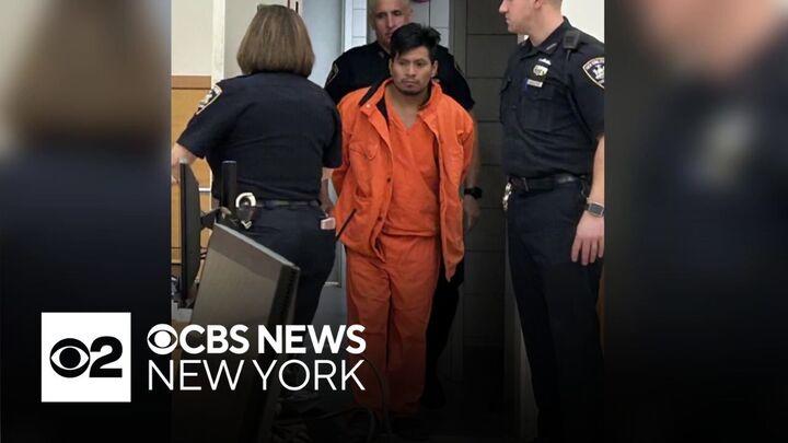 Man pleads not guilty to setting woman on fire on NYC subway - CBS New York