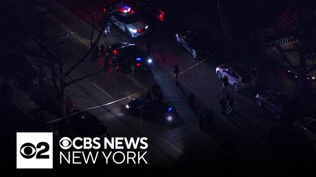 NYPD officers shoot armed suspect in Brooklyn, police say - CBS New York