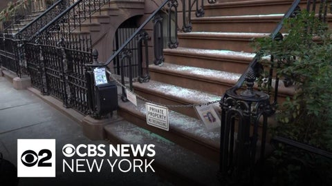 NYC brownstone featured in "Sex and the City" will get a gate to deter