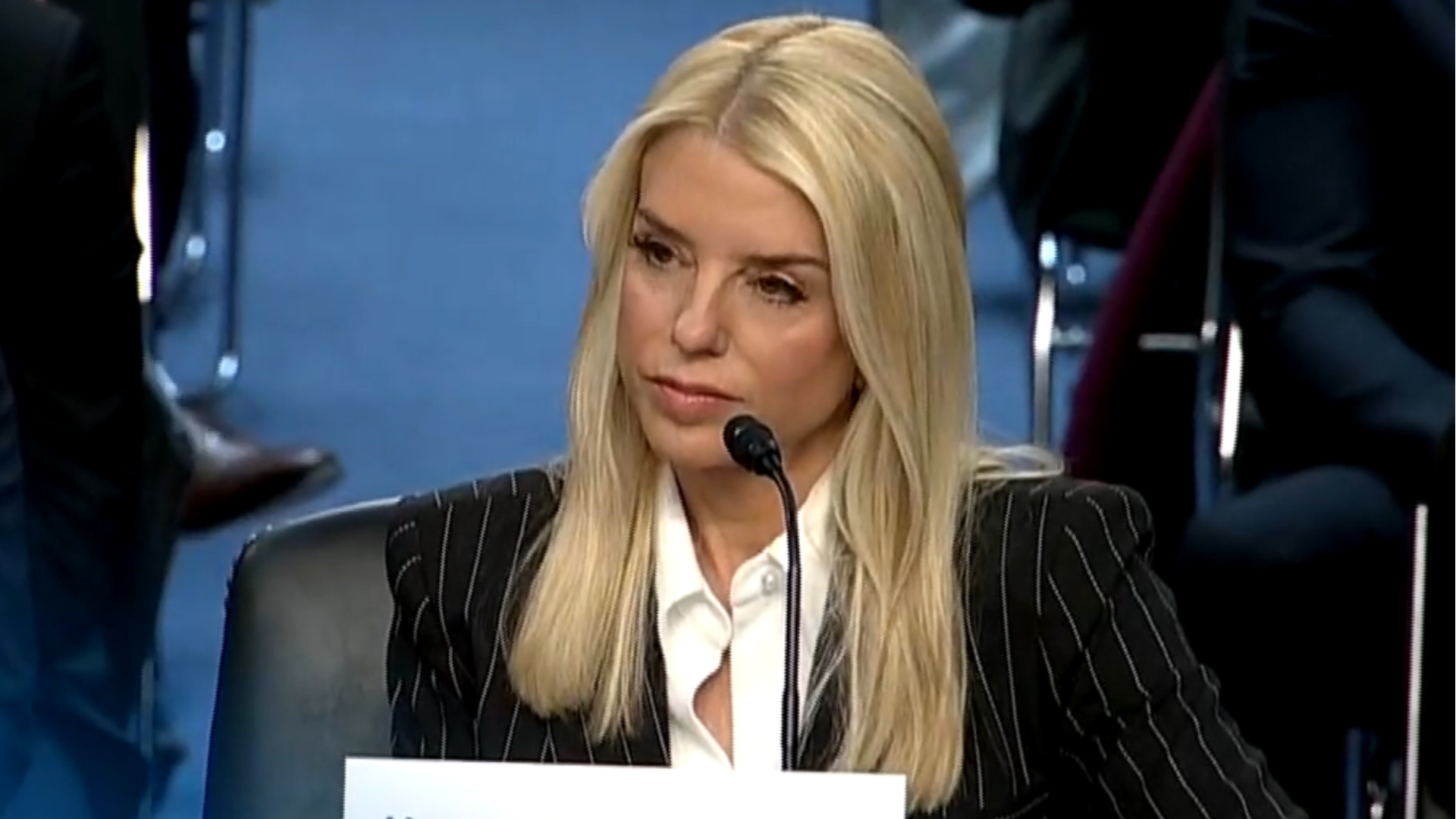 Pam Bondi fields questions on Trump, DOJ independence at confirmation  hearing for attorney general - CBS News
