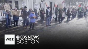 JD Vance's family met by protesters near Vermont ski resort after Oval