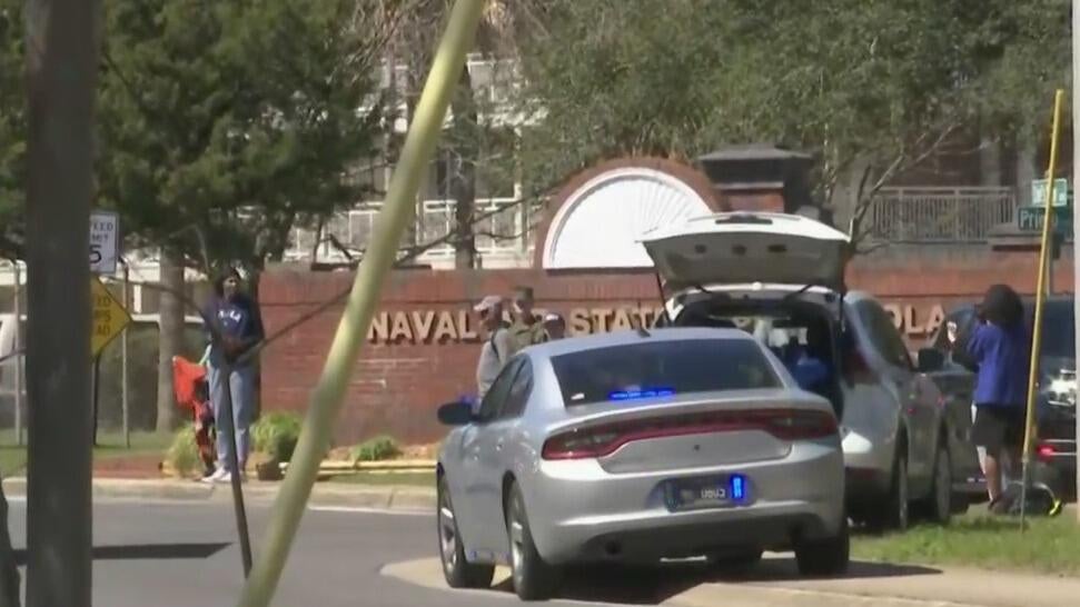 Authorities find no sign of shooter after responding to Florida naval base