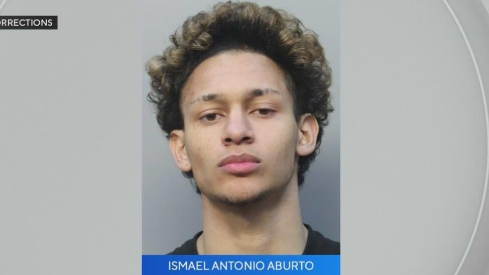 Miami man charged with burglary, stalking after indecent exposure ...