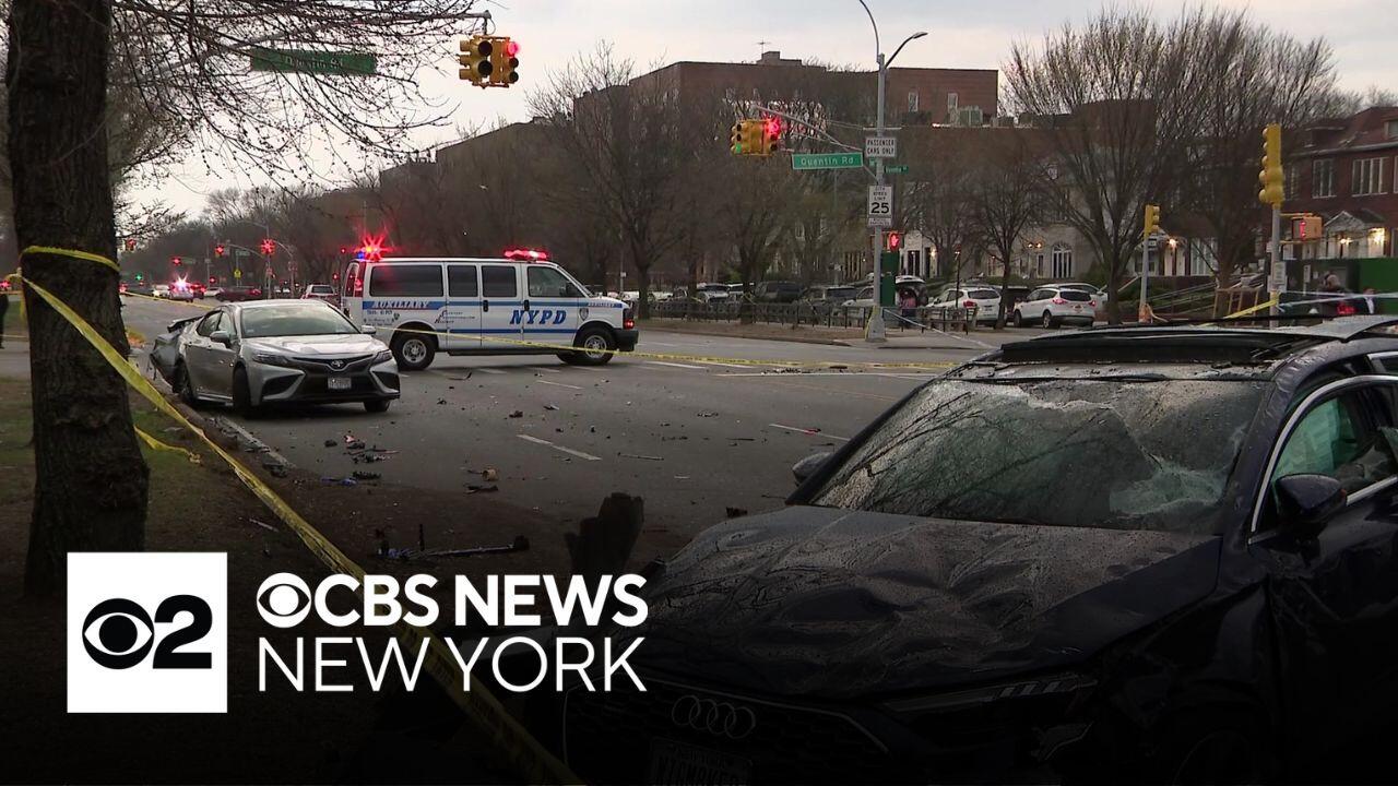 Mom, 2 daughters killed in car crash on Ocean Parkway in Brooklyn - CBS ...
