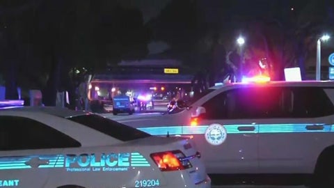 Man in critical condition after Miami double shooting, police say - CBS ...