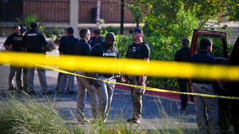 FSU mass shooting kills 2 people, injures 6; suspect in custody - CBS News