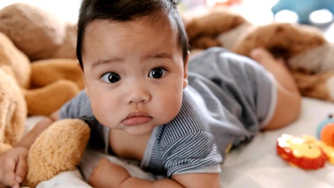 Average age of moms giving birth in U.S. has climbed to nearly 30 years