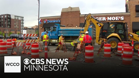 Sinkhole closes down part of West 7th Street in downtown St. Paul - CBS