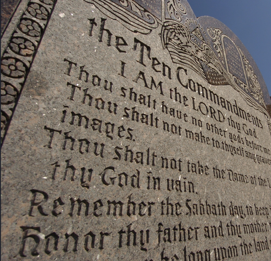 Bill requiring Ten Commandments to be displayed in Texas public school classrooms advances in Texas Legislature