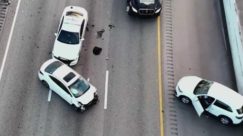 Miami-Dade Sheriff's deputy injured in Don Shula Expressway crash - CBS ...