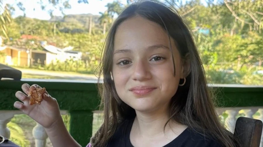 A 10-year-old Cuban girl was preparing to join her mother in Miami ...