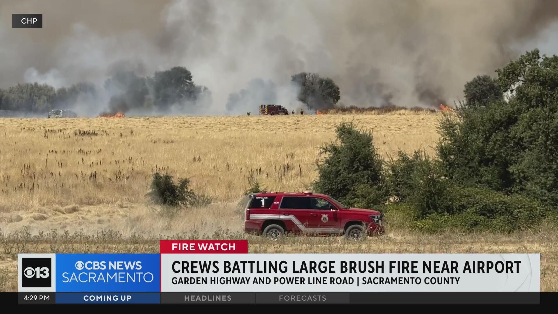 Large brush fire burns near Garden Highway in North Sacramento - CBS ...