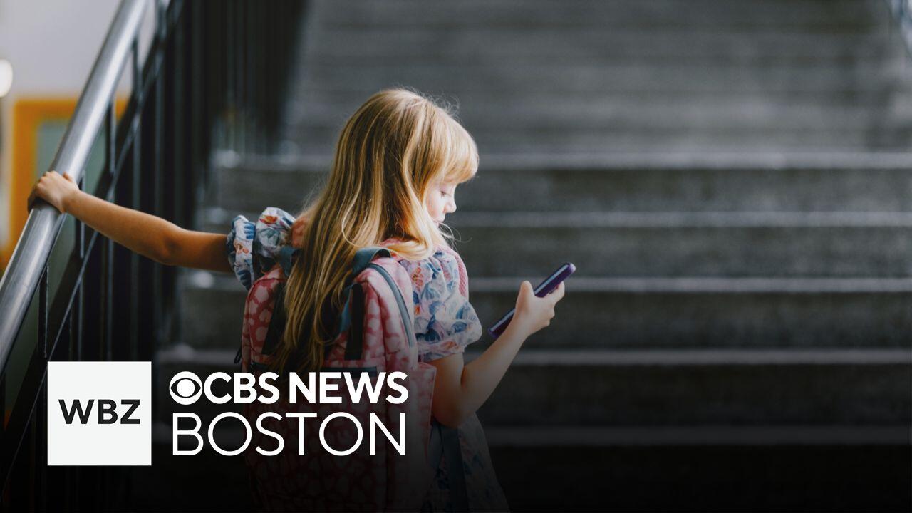 Keller: Looking at the pushback to the proposed school cellphone ban in ...