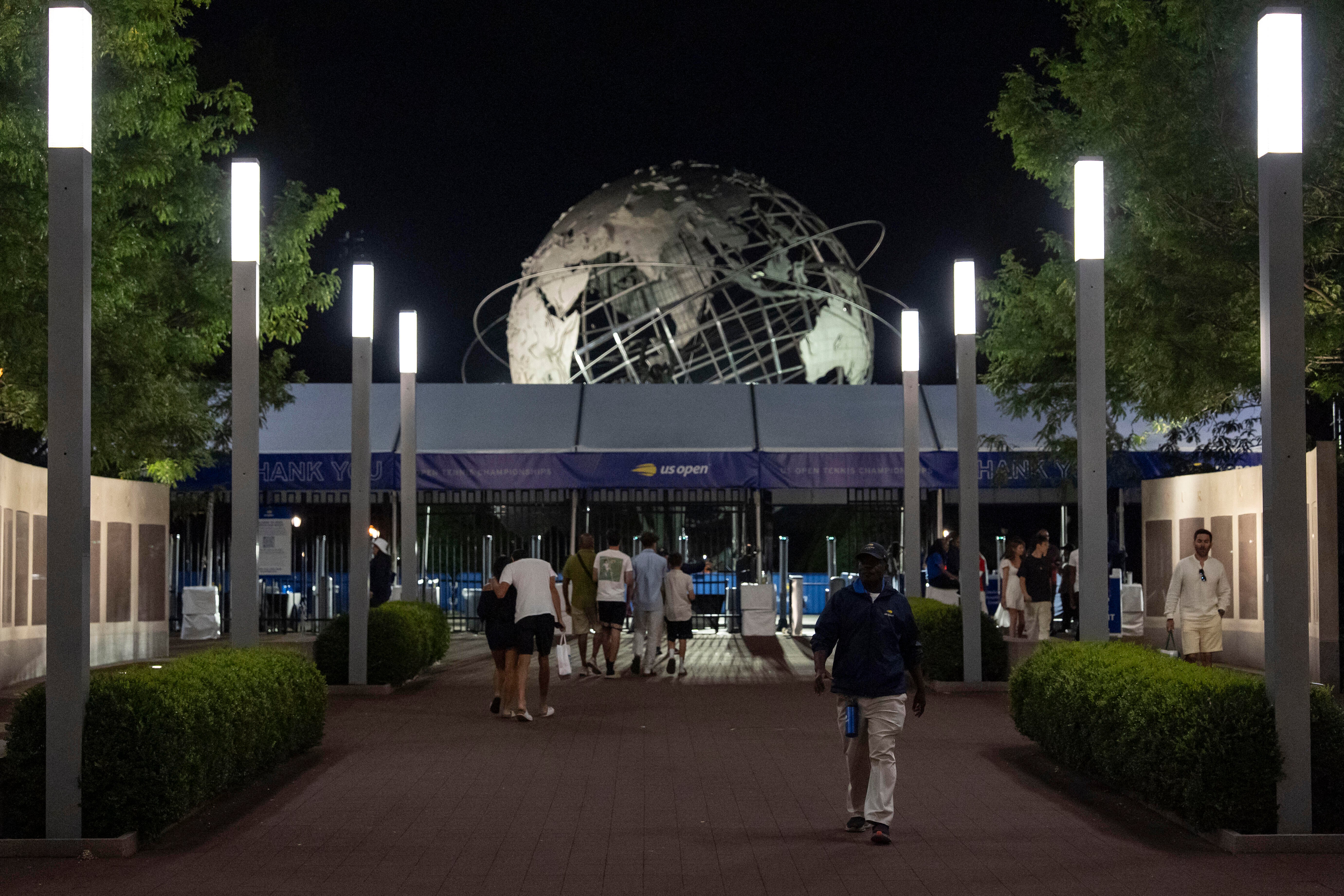 U.S. Open swings into NYC for 2025 tennis tournament. Here’s when the schedule starts.  www.cbsnews.com