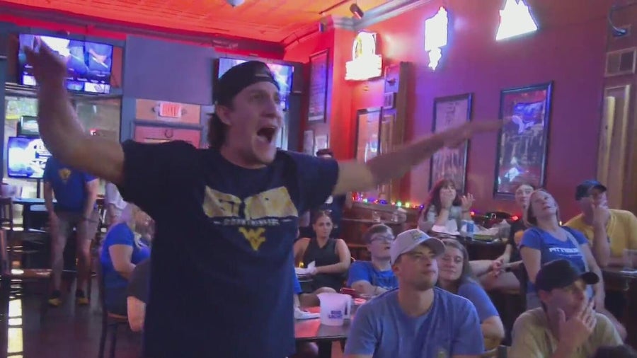 West Virginia stuns Pitt in comeback Backyard Brawl win - CBS Pittsburgh