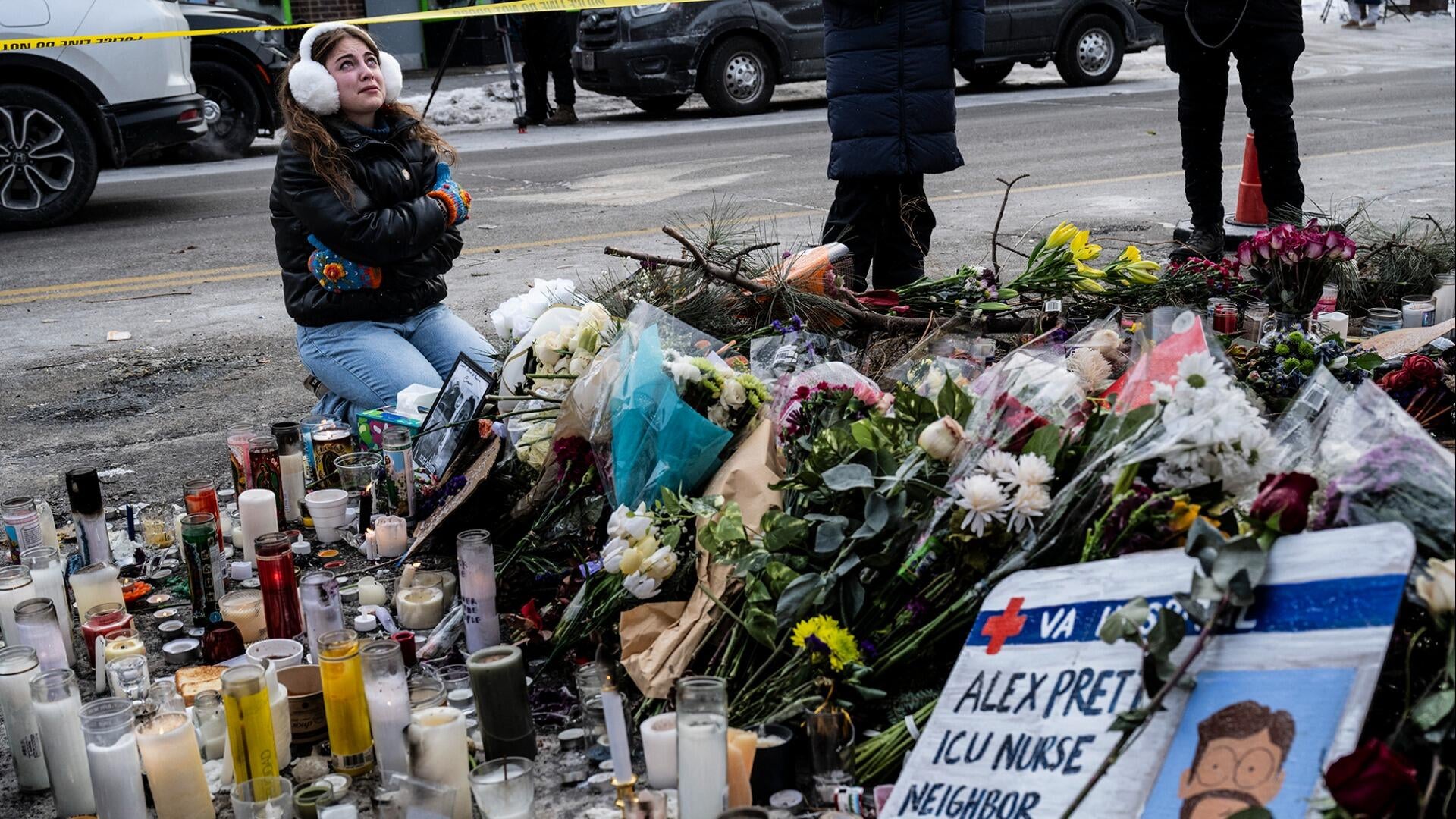 U.S. officials’ response to Alex Pretti shooting causes anger among ...