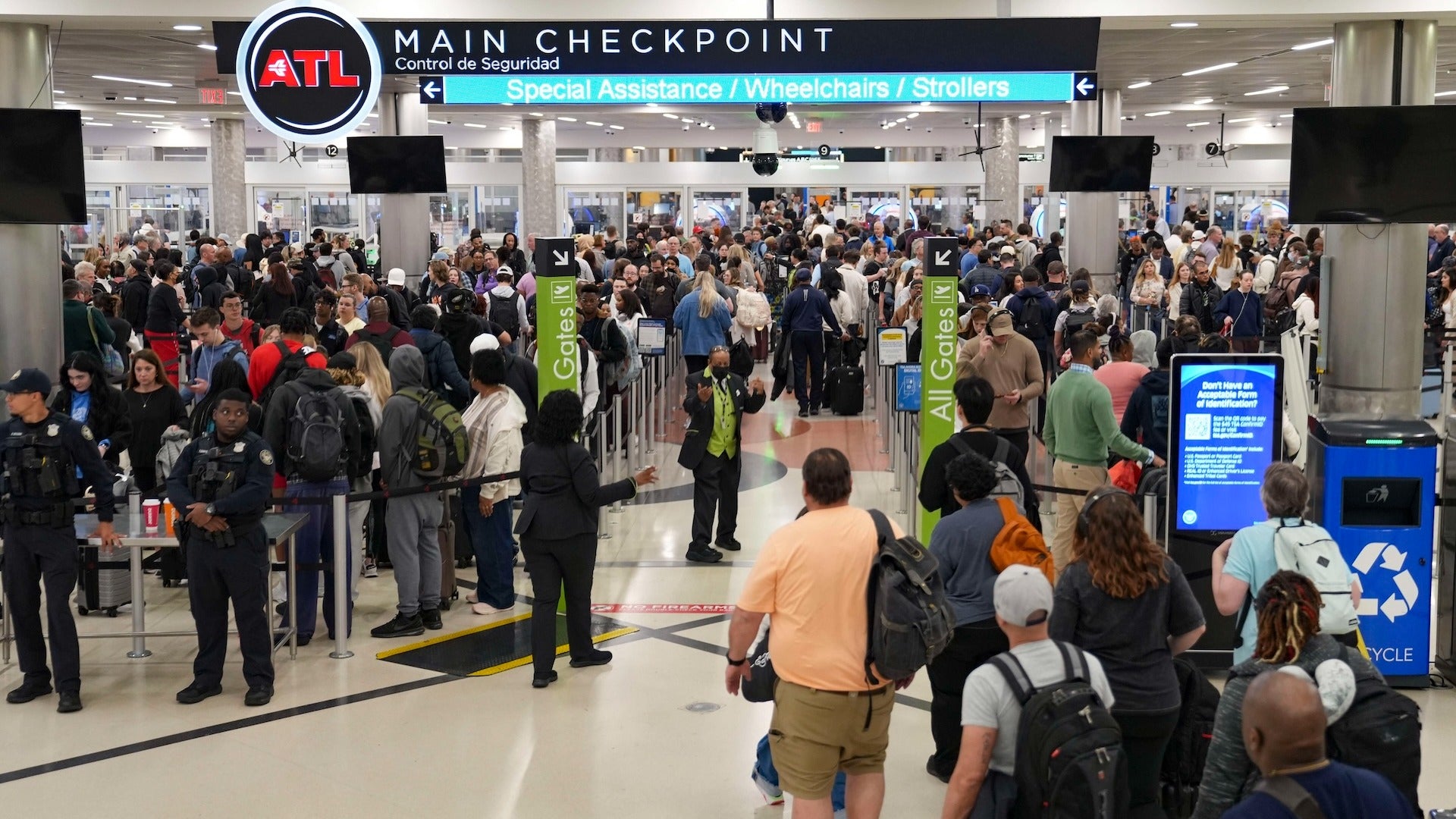TSA forced to consolidate lanes, may have to close small airports